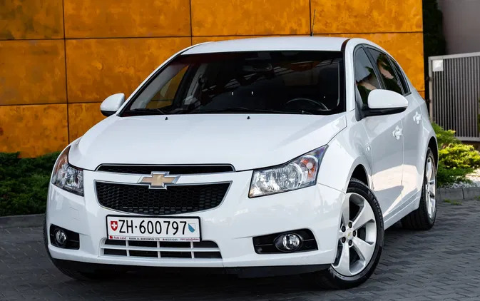 samochody osobowe Chevrolet Cruze cena 26900 przebieg: 183000, rok produkcji 2012 z Radom
